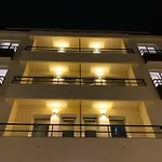 Casa Soho Y Alex Эстепона